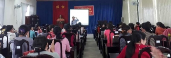 Hội LHPN huyện Hớn Quản tổ chức tập huấn trang bị kiến thức kỹ năng phòng chống xâm hại trẻ em cho đội ngũ cán bộ Hội cơ sở