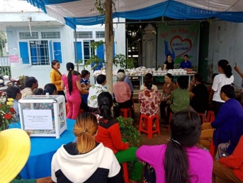CHI HỘI PHỤ NỮ TRUNG TÂM Y TẾ HUYỆN BÙ ĐỐP RA MẮT BẾP ĂN TÌNH THƯƠNG TẠI BỆNH VIỆN HUYỆN BÙ ĐỐP