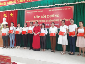 HỘI LHPN TỈNH PHỐI HỢP VỚI TRƯỜNG CHÍNH TRỊ TỈNH Mở lớp bồi dưỡng nghiệp vụ dành cho Chủ tịch Hội LHPN cấp cơ sở năm 2020