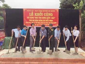 THẮM TÌNH QUÂN DÂN