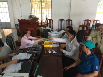 TỪNG BƯỚC NÂNG CAO HIỆU QUẢ HOẠT ĐỘNG CỦA CÁC ĐIỂM GIAO DỊCH XÃ TRÊN ĐỊA BÀN HUYỆN PHÚ RIỀNG