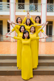 Hội LHPN huyện Hớn Quản Cuộc thi Duyên dáng áo dài qua ảnh năm 2021