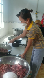 GƯƠNG PHỤ NỮ ĐIỂN HÌNH TRONG CÔNG TÁC HỖ TRỢ PHÒNG, CHỐNG COVID – 19