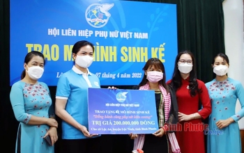 Trao sinh kế giúp thoát nghèo