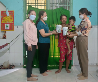 Hội Liên hiệp Phụ nữ các cấp trong tỉnh tổ chức các hoạt động hưởng ứng  Ngày gia đình Việt Nam, Tháng hành động quốc gia phòng, chống bạo lực  gia đình và Tháng hành động vì trẻ em