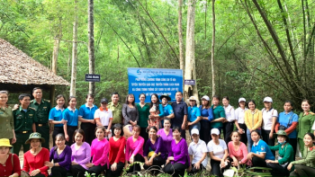 Hội LHPN huyện Lộc Ninh  với công trình chăm sóc nơi ở và làm việc của nữ tướng Nguyễn Thị Định tại Khu di tích Quốc gia đặc biệt Tà Thiết