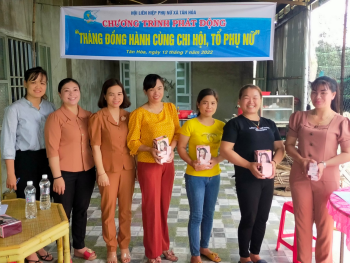 Hội LHPN xã Tân Hòa, huyện Đồng Phú tổ chức hoạt động hưởng ứng “Tháng đồng hành cùng chi, tổ phụ nữ”