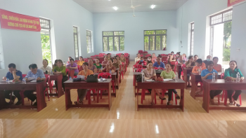 Chi hội phụ nữ ấp 8, xã Tân Thành sơ kết hoạt động công tác Hội và phong trào phụ nữ 06 tháng đầu năm 2022