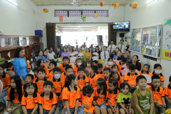 Hội LHPN huyện Chơn Thành đồng hành cùng  con em cán bộ Hội học ngoại ngữ