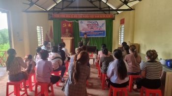 Hội LHPN xã Tân Lợi hưởng ứng “Ngày pháp luật Việt Nam”