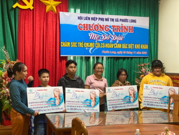 Hội LHPN thị xã Phước Long tiếp tục thực hiện  chương trình Mẹ đỡ đầu năm 2022