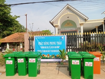 Phụ nữ xã Thanh An phát động phong trào  “Thùng rác Chi, Tổ, Hội và Gia đình”