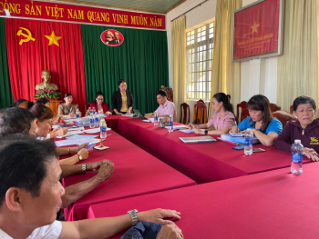 Hội LHPN tỉnh Bình Phước kiểm tra, giám sát công tác quản lý vốn tín dụng chính sách tại xã Lộc Hiệp năm 2023