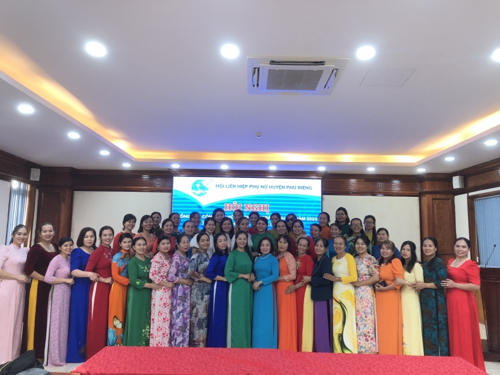 Hội LHPN huyện Phú Riềng: Tổng kết công tác Hội và phong trào phụ nữ năm 2023, triển khai nhiệm vụ năm 2024
