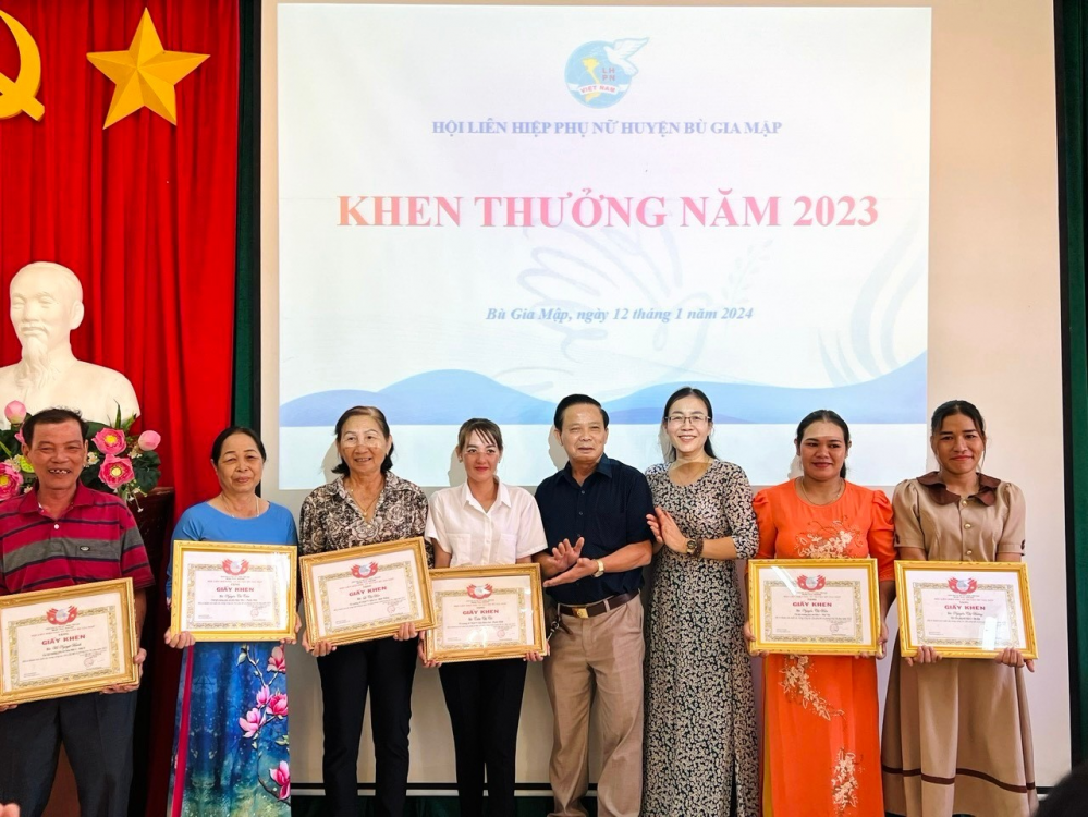 Bù Gia Mập: Tổ chức hội nghị tổng kết năm 2023, đề ra phương hướng, nhiệm vụ năm 2024