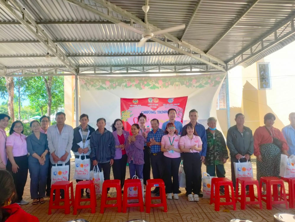 Hội LHPN tỉnh phối hợp tổ chức “Tết sum vầy” tại huyện Bù Đốp
