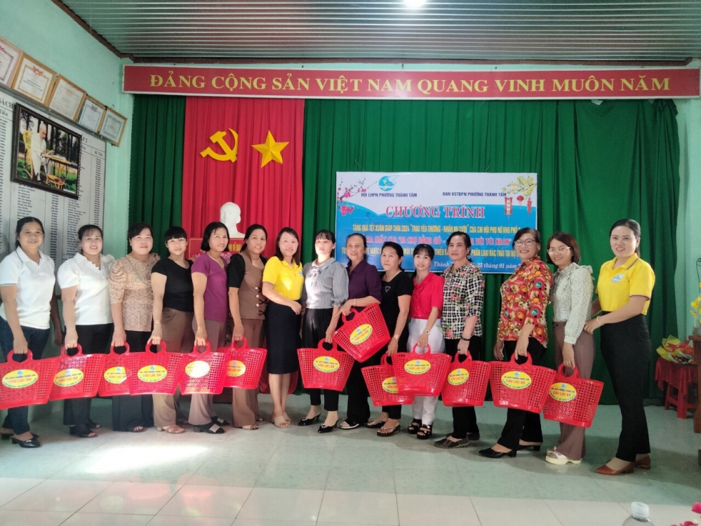 Hội LHPN phường Thành Tâm ra mắt câu lạc bộ “Đi chợ bằng giỏ - Nói không với túi nilon”