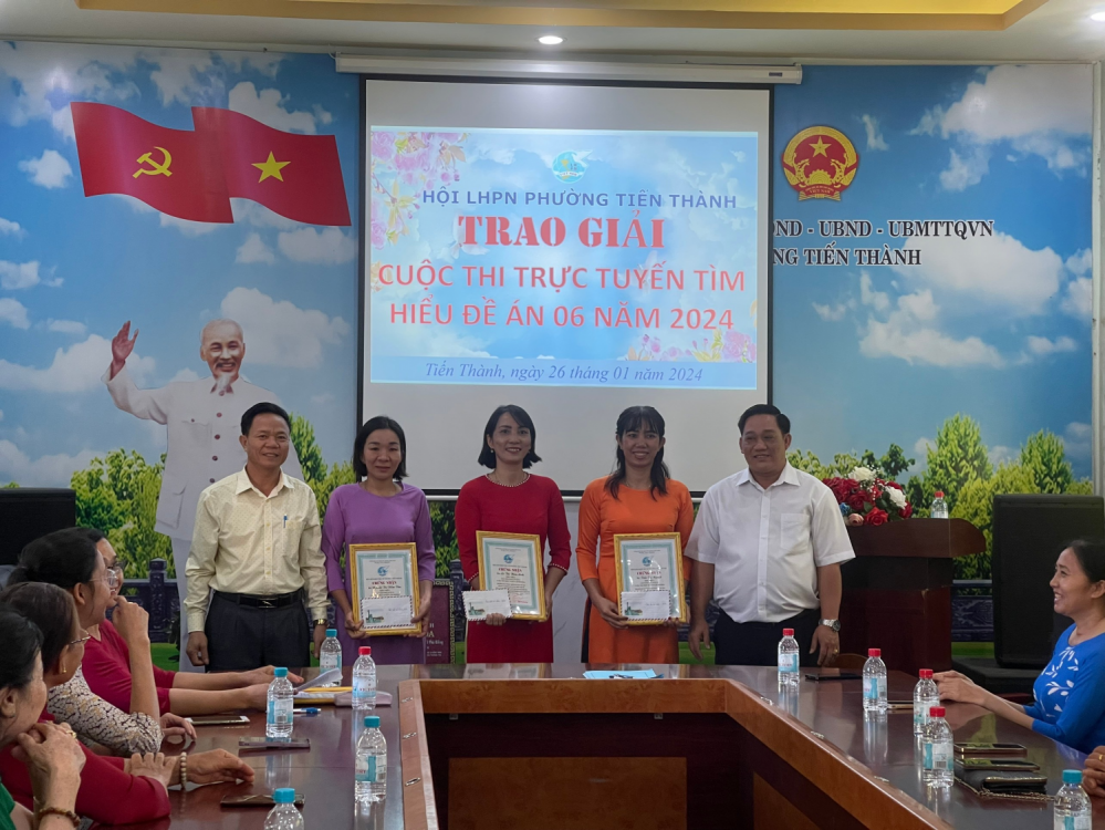 Hơn 813  cán bộ, hội viên, phụ nữ và người dân phường Tiến Thành, thành phố Đồng Xoài đã tham gia cuộc thi trực tuyến “Tìm hiểu Đề án 06/CP”