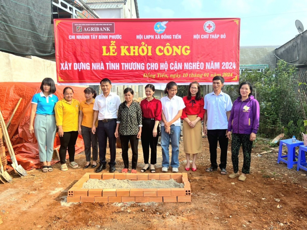 Khởi công xây tặng nhà tình thương cho phụ nữ nghèo