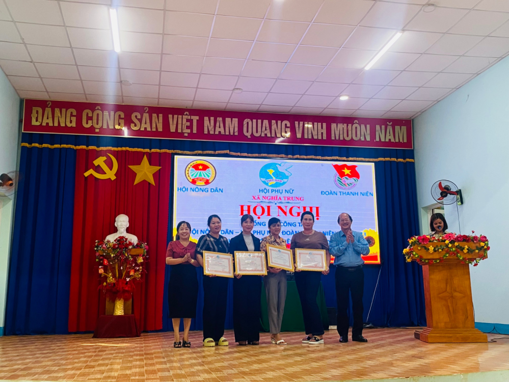 Hội LHPN xã Nghĩa Trung tổ chức hội nghị tổng kết công tác hoạt động Hội và đề ra phương hướng, nhiệm vụ năm 2024