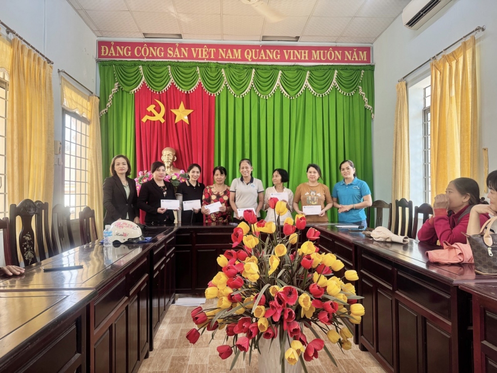 Hội LHPN phường Phú Đức tổ chức chương trình ký kết thi đua năm 2024