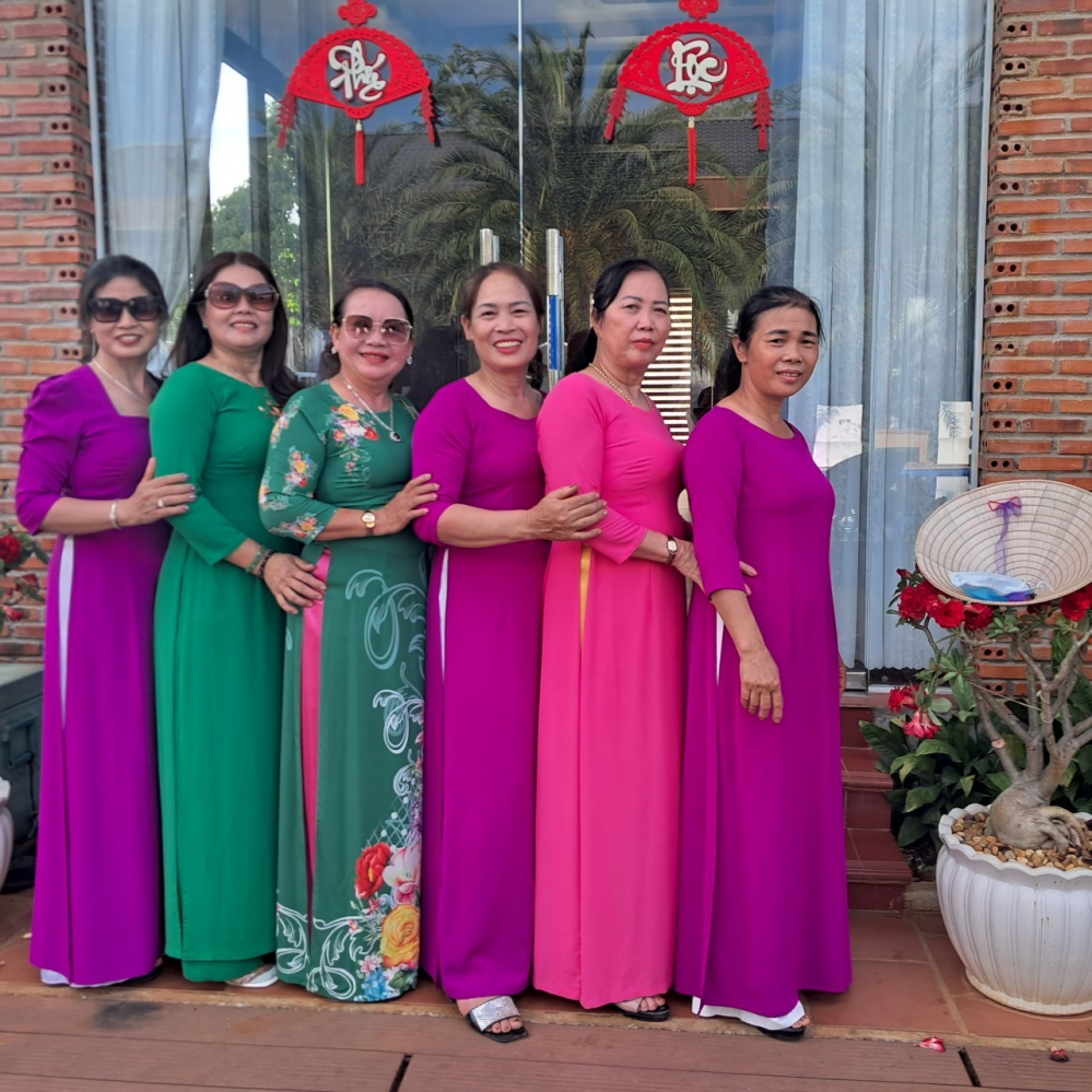 Chi hội phụ nữ thôn 2, xã Minh Hưng, huyện Bù Đăng hưởng ứng “Tuần lễ Áo dài năm 2024”