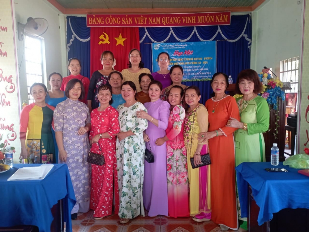 Các chi hội phụ nữ trực thuộc Hội LHPN phường Phú Thịnh tổ chức các hoạt động hưởng ứng Ngày Quốc tế phụ nữ 8/3