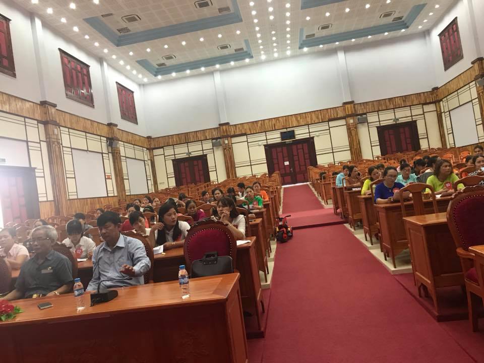 Trong hình ảnh có thể có: 4 người, bao gồm Ánh Đào, trong nhà