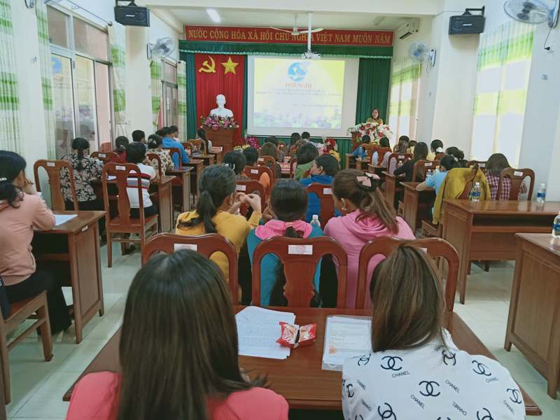 Nguyễn Thị Hương Giang – PCT TT Hội LHPN Tỉnh Bình Phước phát biểu chỉ đạo hội nghị