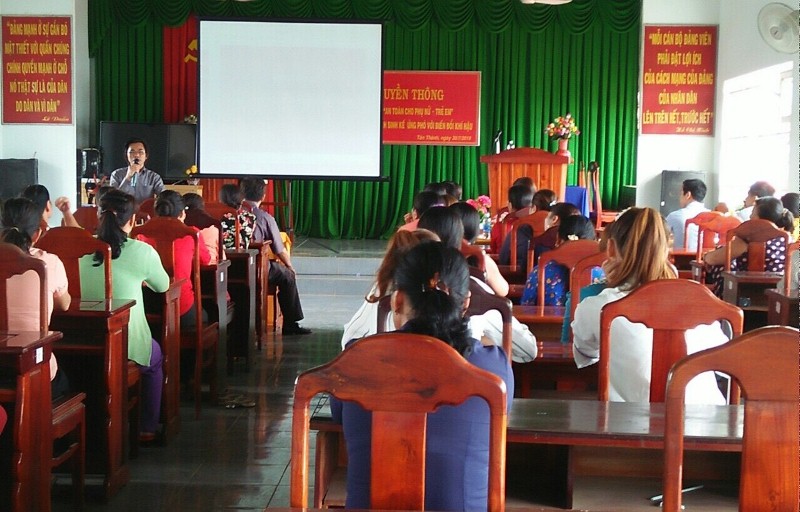 Ông Võ Đình Khánh – Trưởng phòng kỹ thuật Trung tâm Dịch vụ Nông nghiệp tỉnh tại buổi truyền thông