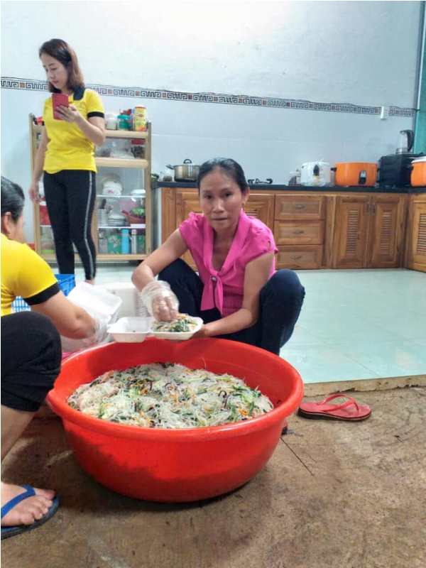 CÔ NGUYỄN THỊ DƯỠNG - HỘI VIÊN PHỤ NỮ  HẾT LÒNG VÌ BỆNH NHÂN NGHÈO