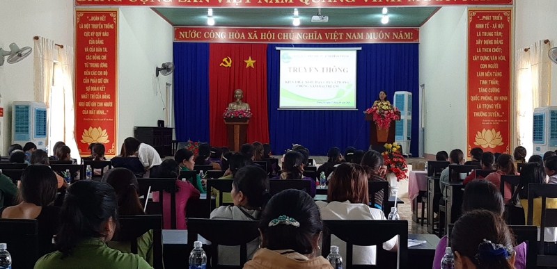 20 9 ba vo thi ngoc pct hoi lhpn huyen bu dang truyen thong ve phong chong xhte