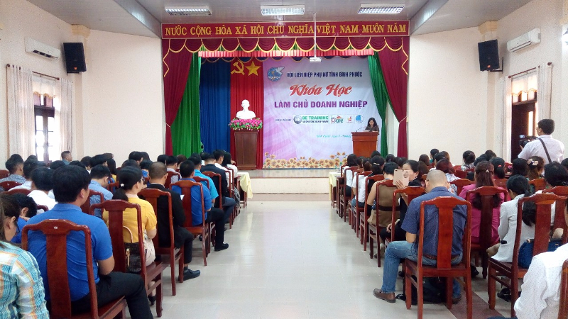 11 10 5 ba nguyen thi huong giang pho chu tich thuong truc hoi lhpn tinh phat bieu khai mac khoa hoc lam chu doanh nghiep