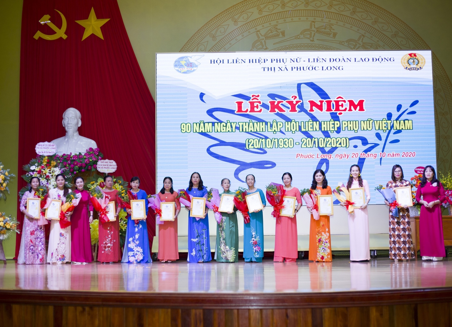HỘI LIÊN HIỆP PHỤ NỮ THỊ XÃ PHƯỚC LONG TỔ CHỨC LỄ KỶ NIỆM 90 NĂM NGÀY THÀNH LẬP  HỘI LIÊN HIỆP PHỤ NỮ VIỆT NAM