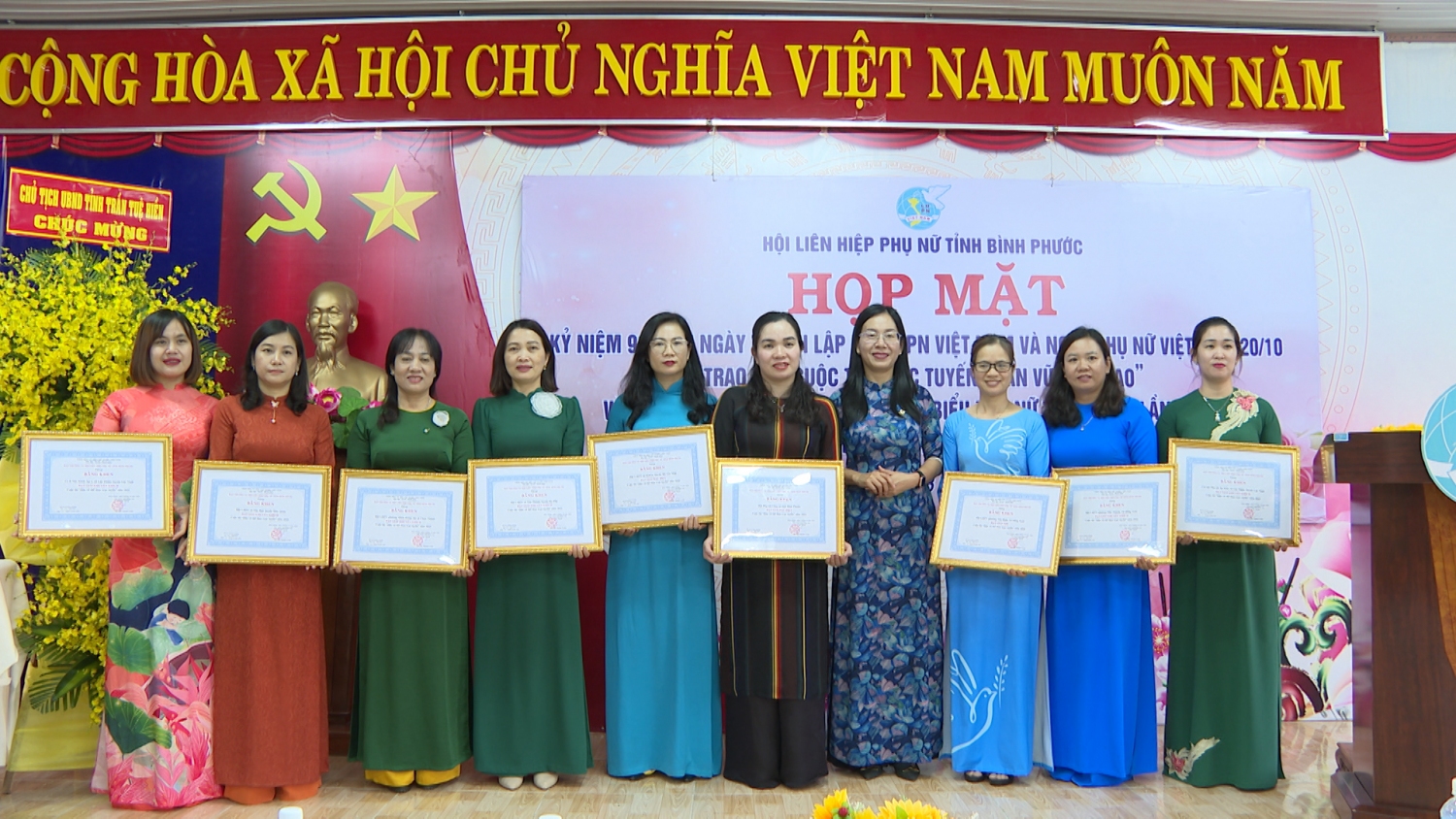 PHU NU 3